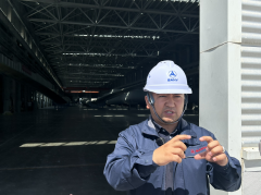 <b>仿佛置身于一个国际商品的</b>